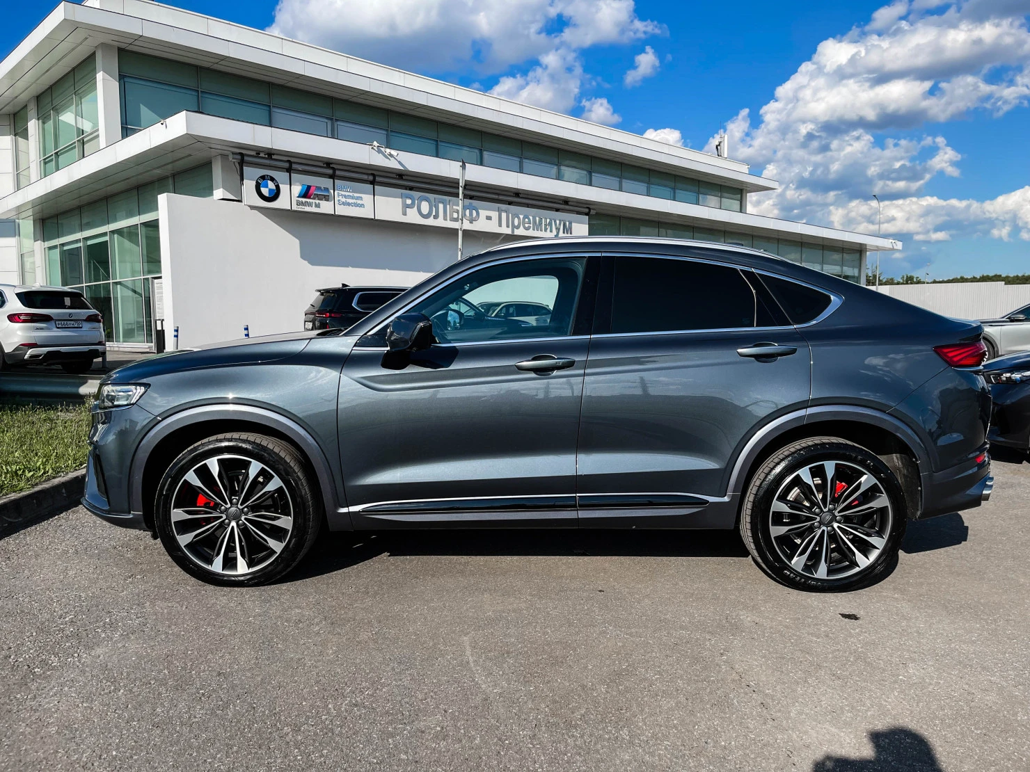 Geely Tugella, 2022