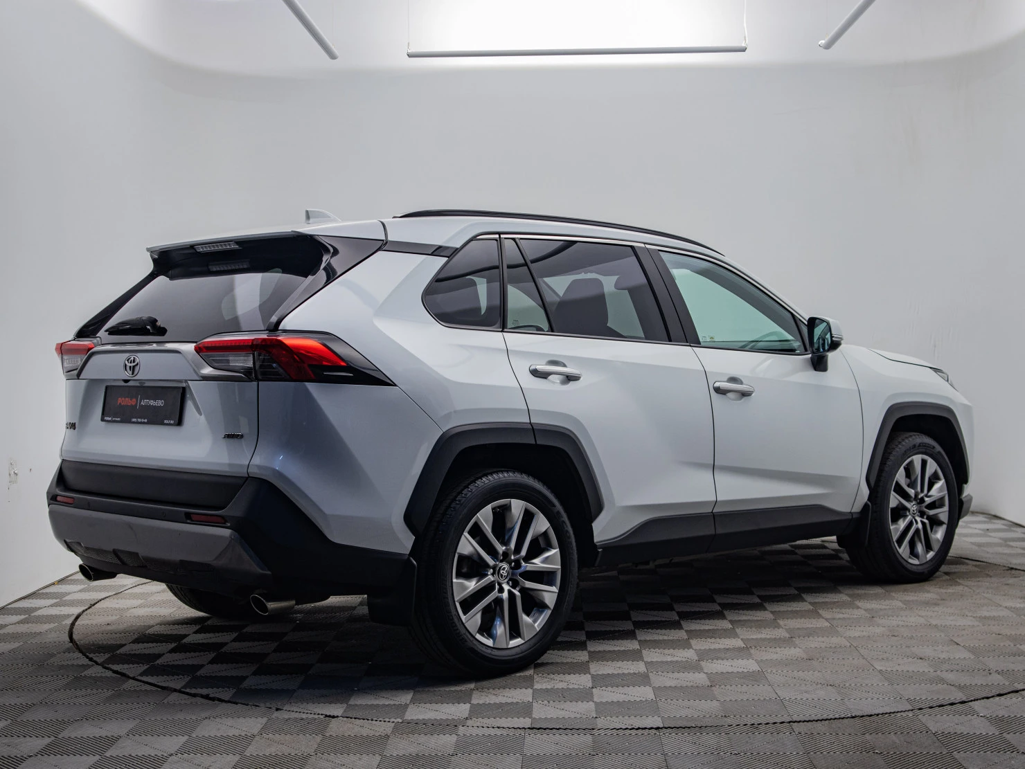 Toyota RAV4, 2020
