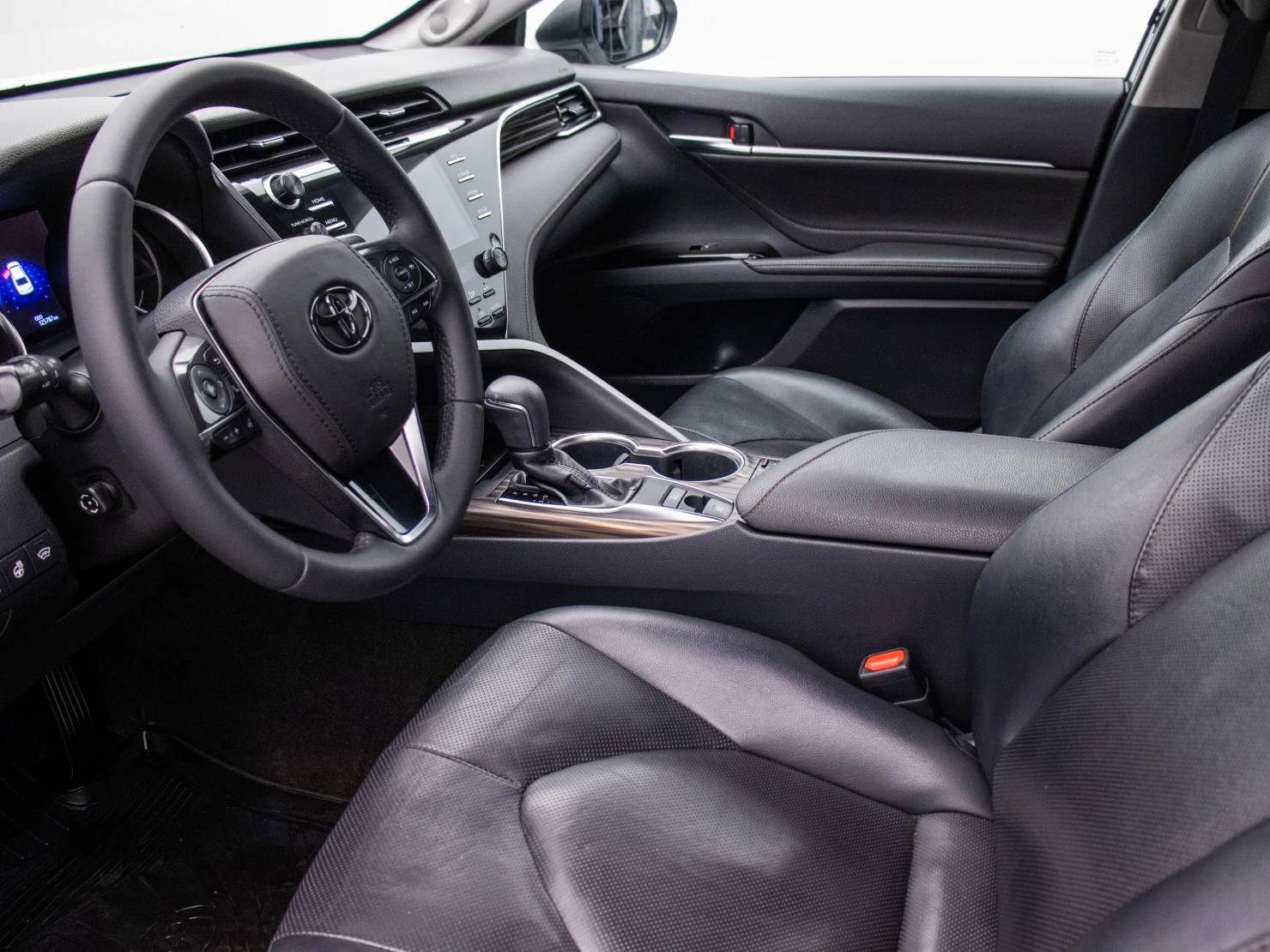 Toyota Camry, 2019