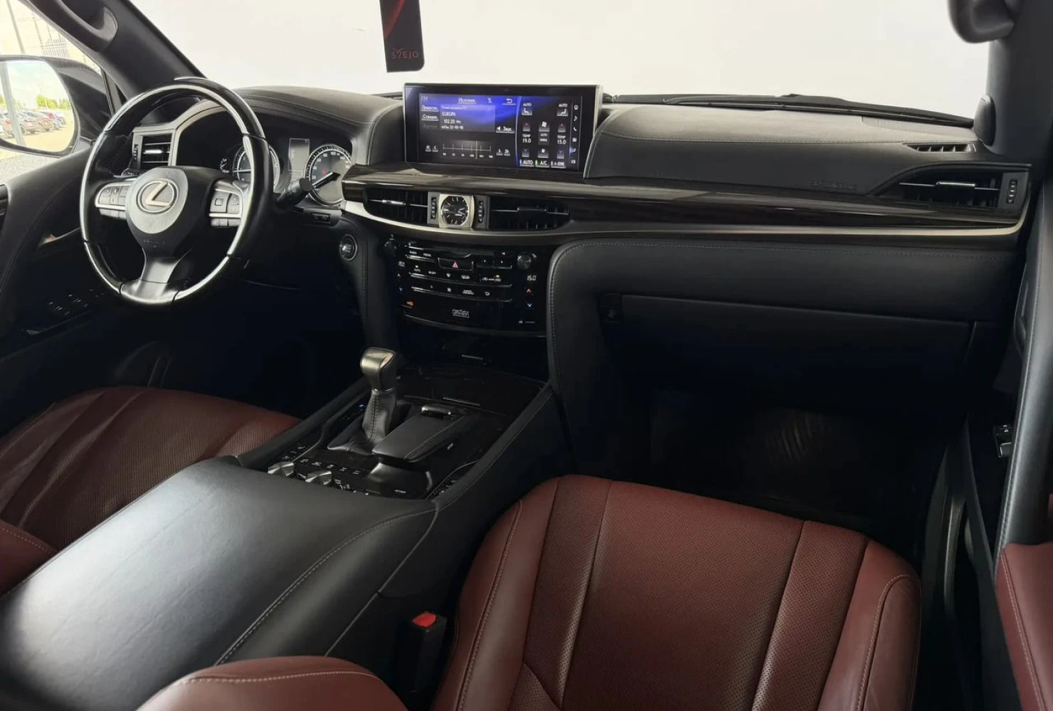 Lexus LX, 2020