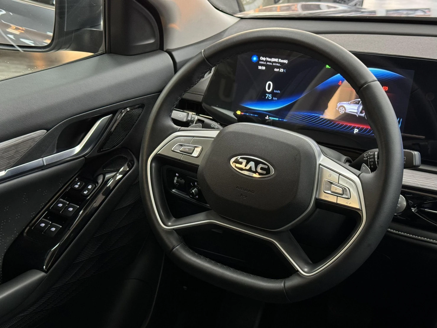 JAC JS6, 2023