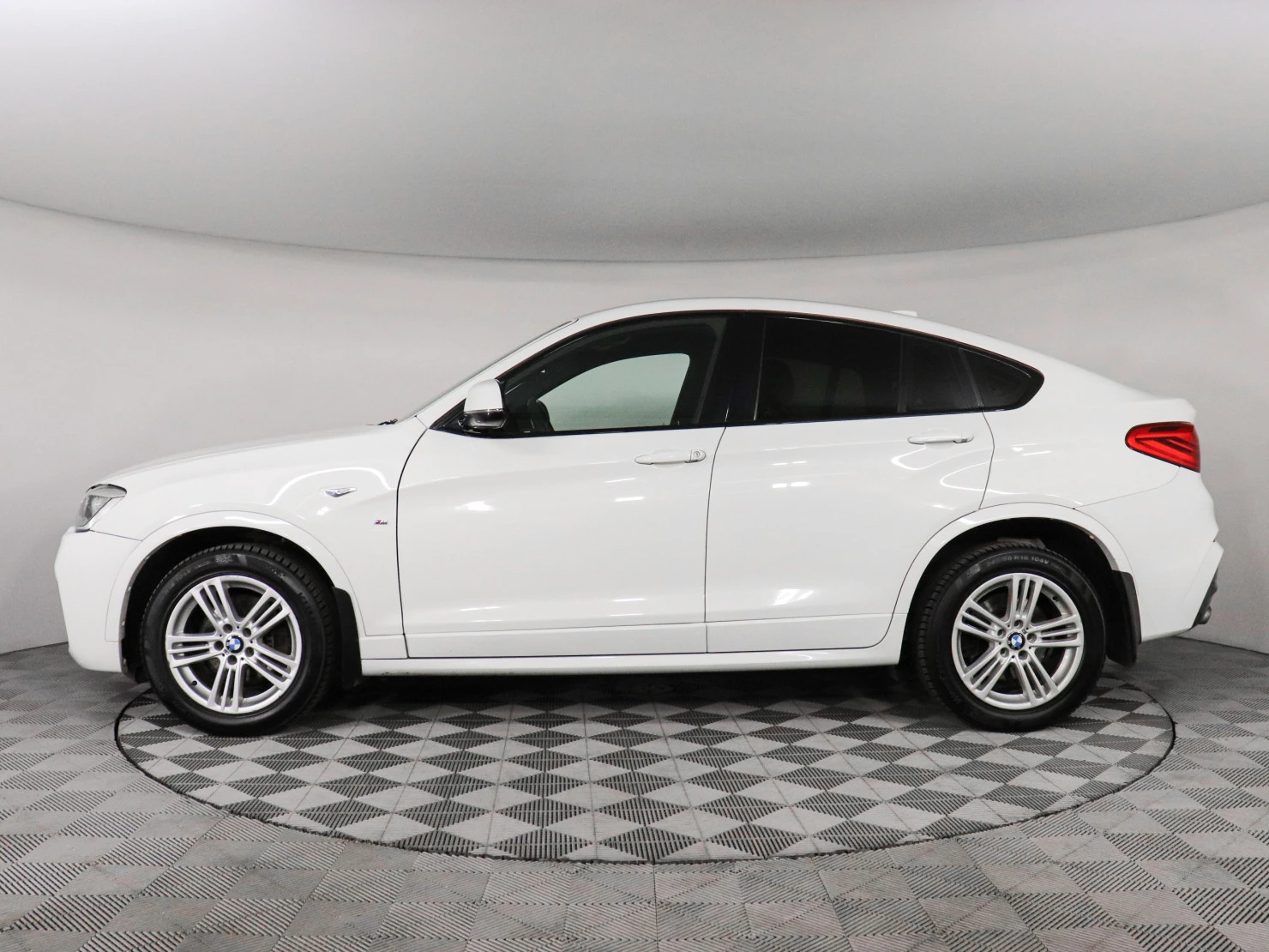 BMW X4, 2016
