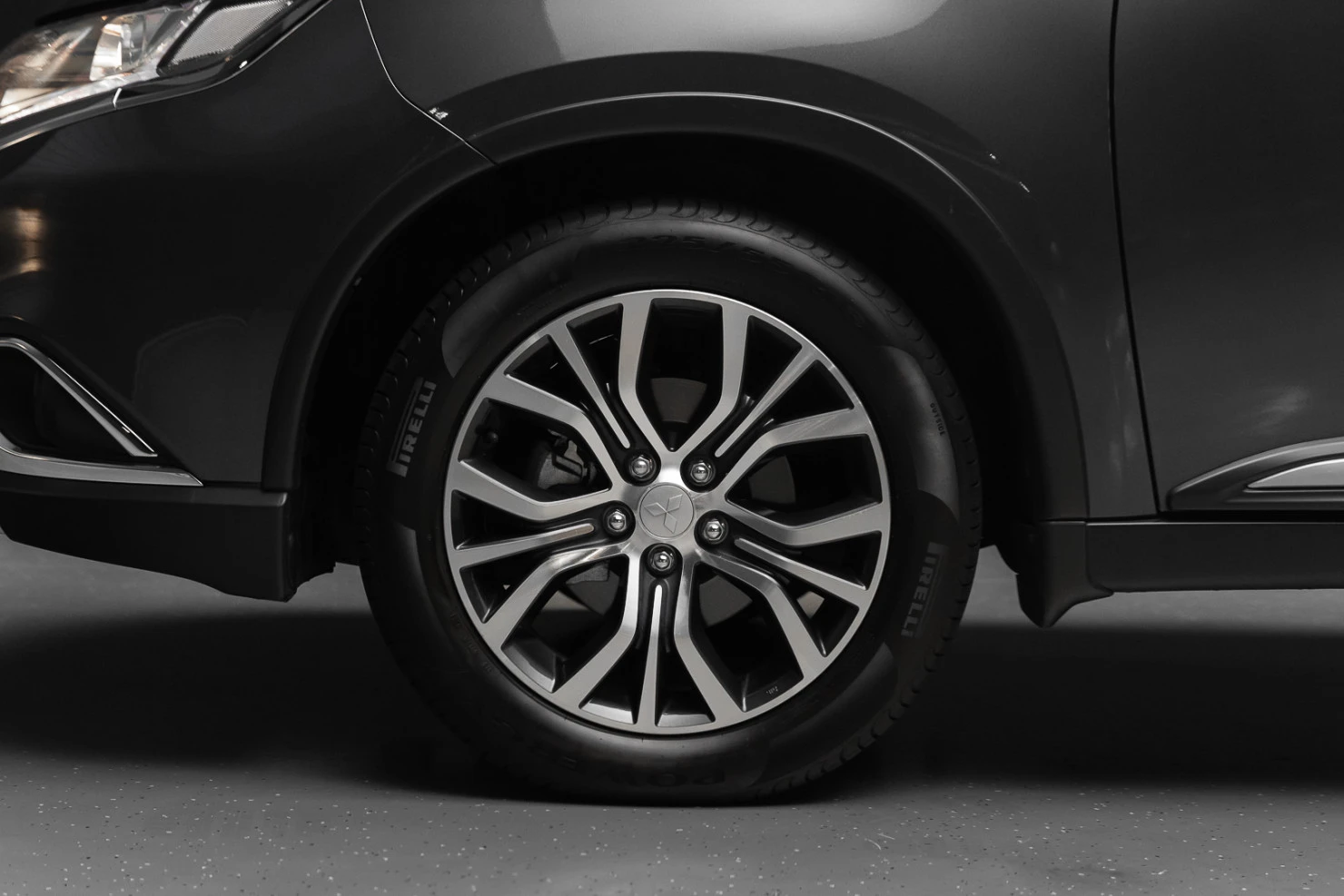 Mitsubishi OUTLANDER, 2016
