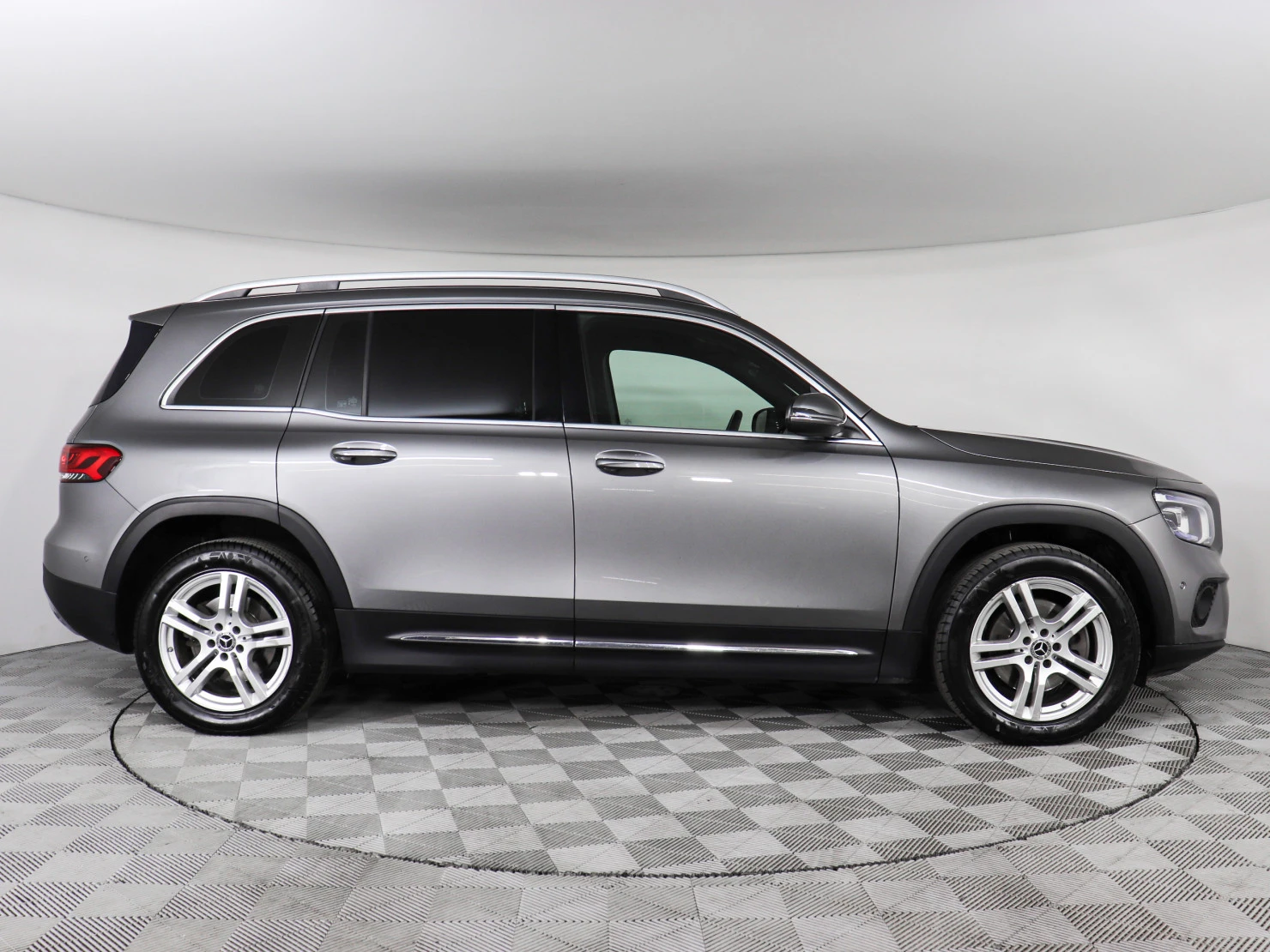 Mercedes-Benz GLB, 2020