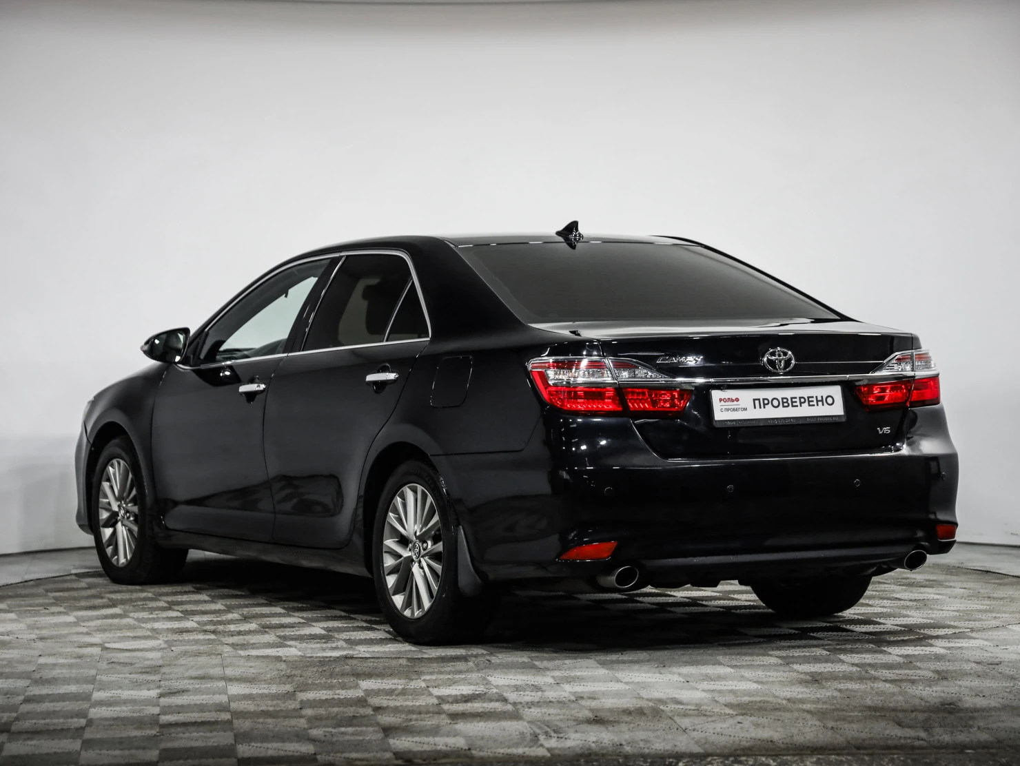 Toyota Camry, 2017