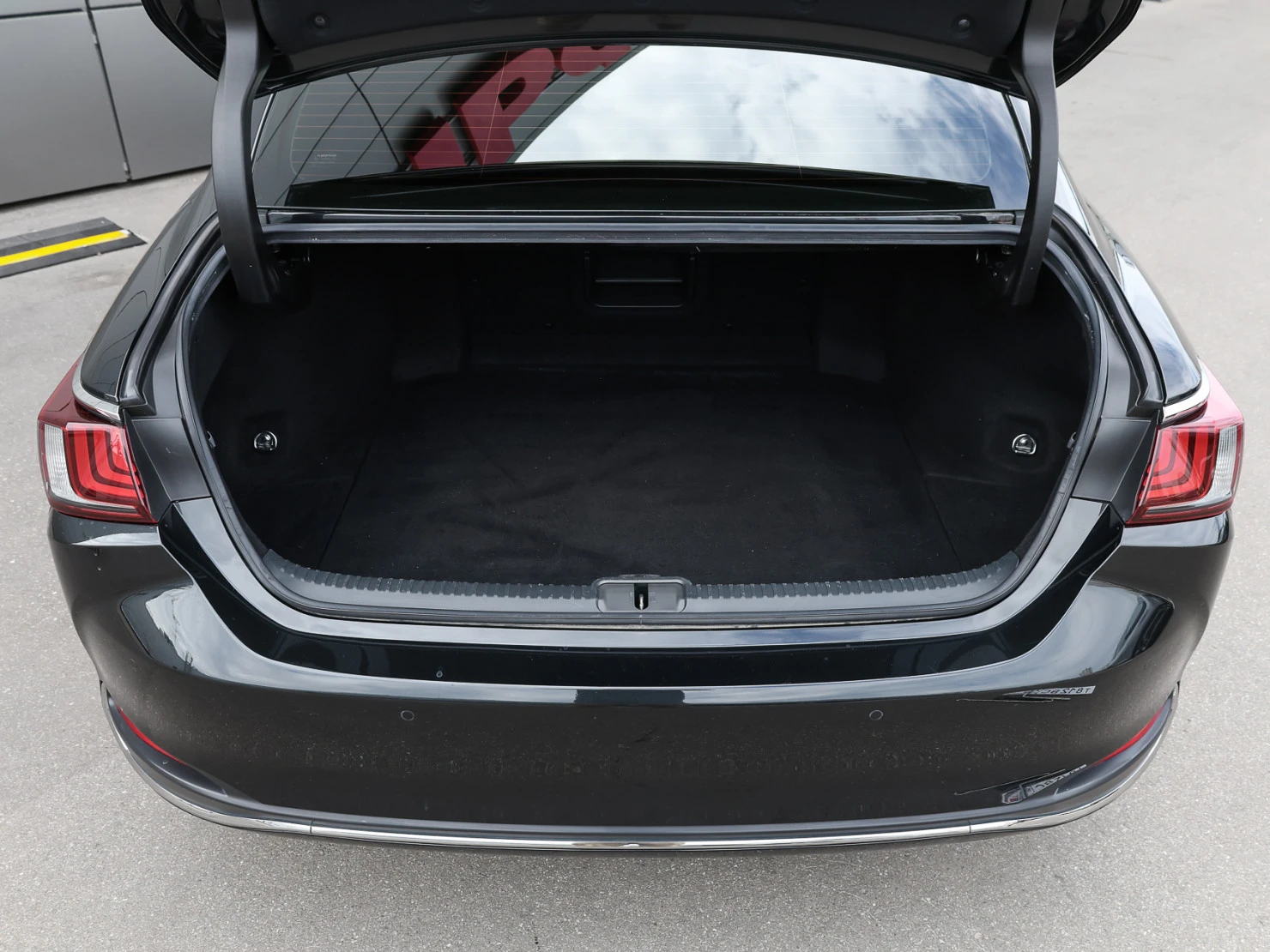 Lexus ES, 2018