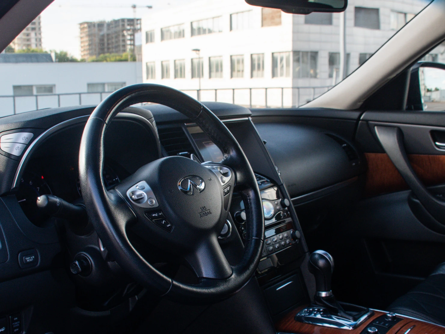 Infiniti QX70, 2016