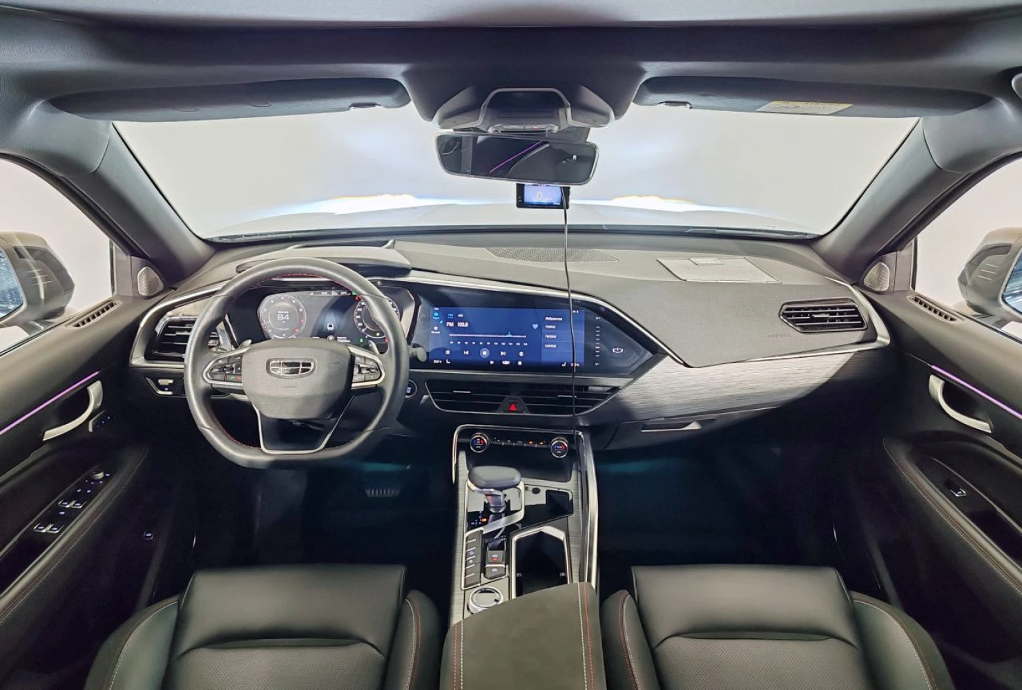Geely Tugella, 2022