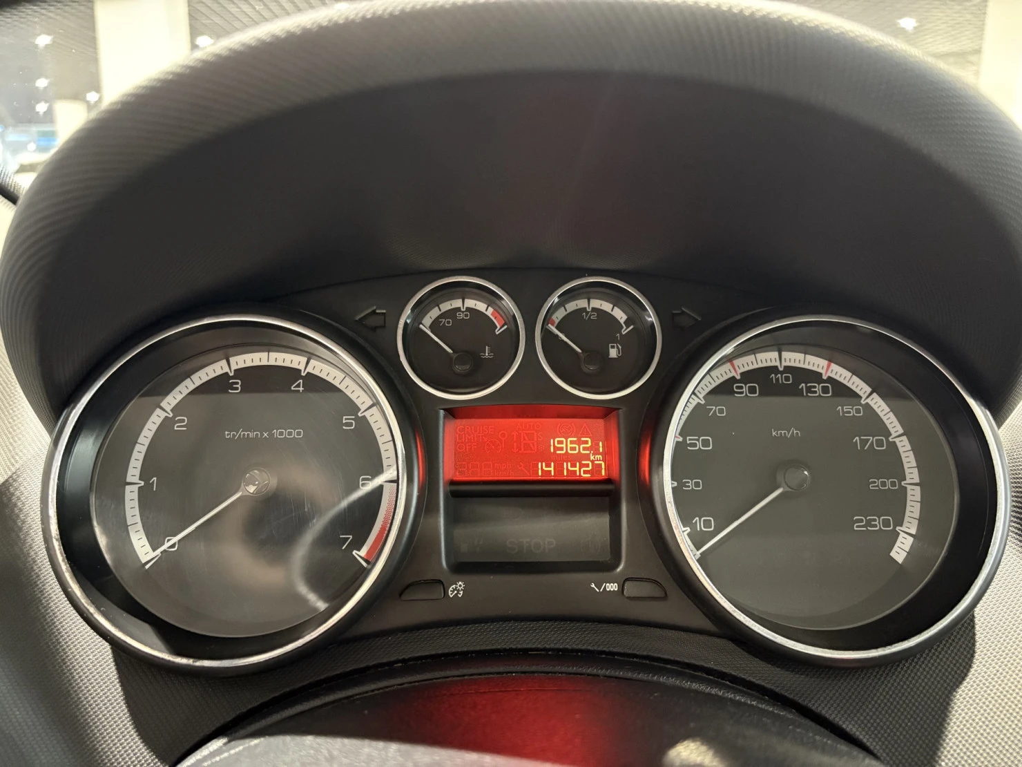 Peugeot 408, 2012