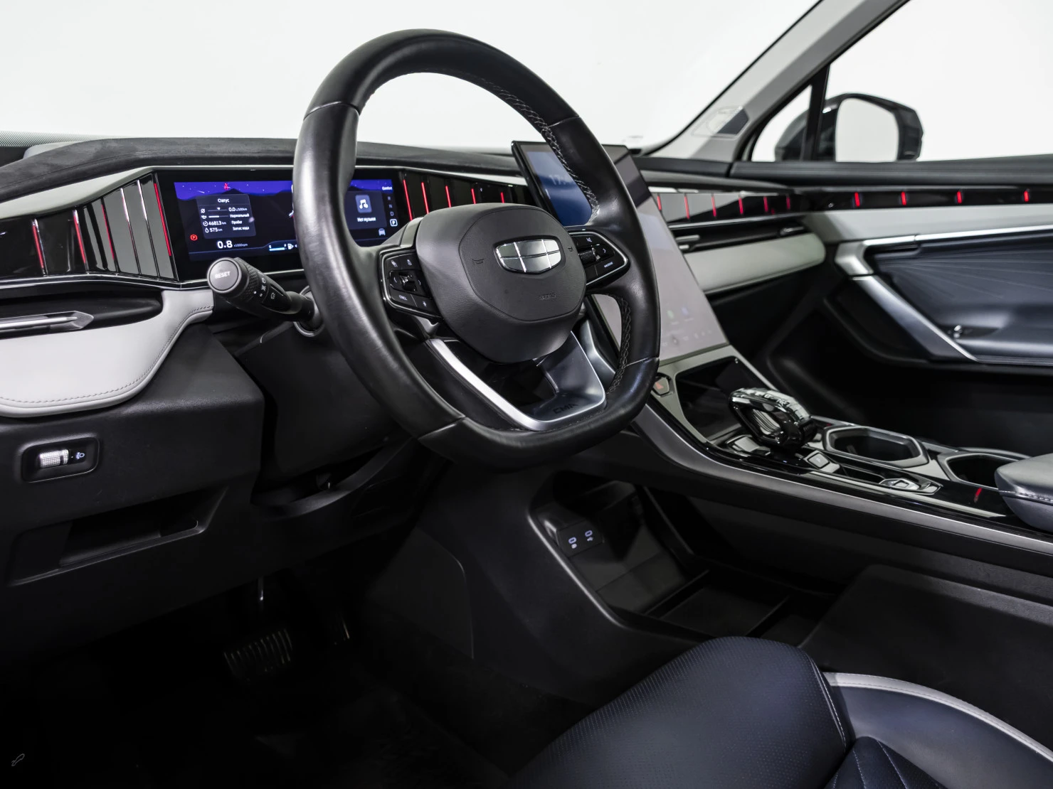 Geely Atlas, 2023