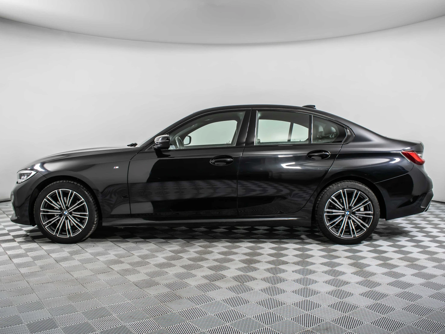 BMW 3 серии, 2021