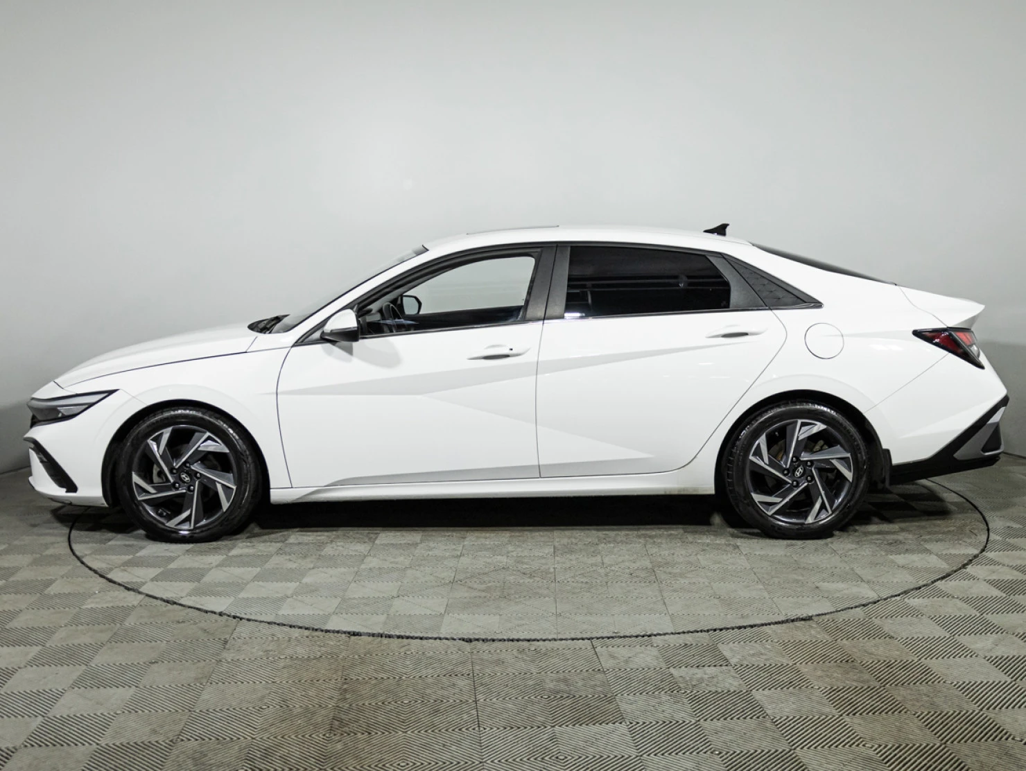 Hyundai Elantra, 2023