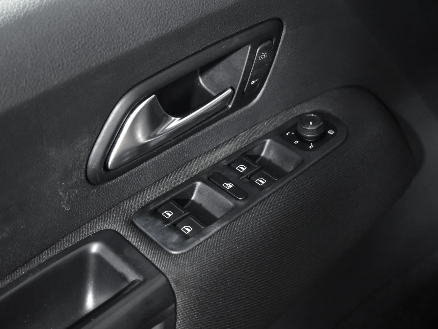 Volkswagen Amarok, 2016