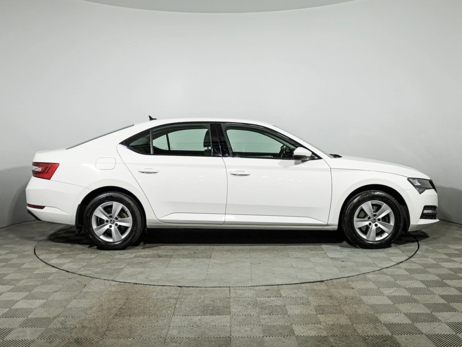 ŠKODA SUPERB, 2020