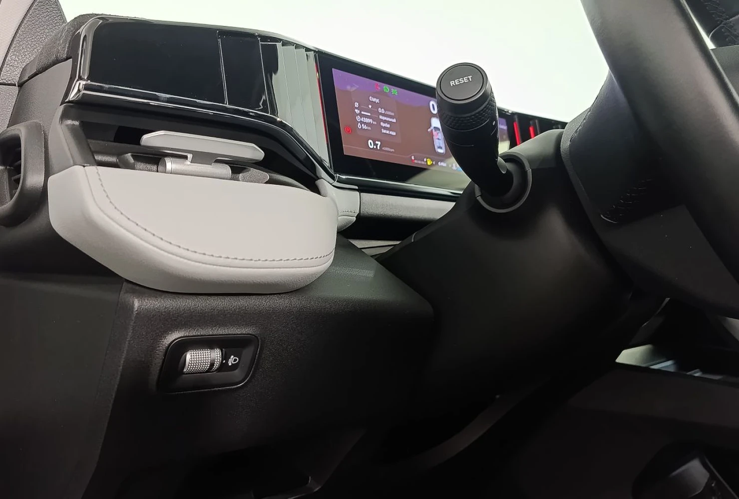 Geely Atlas, 2024
