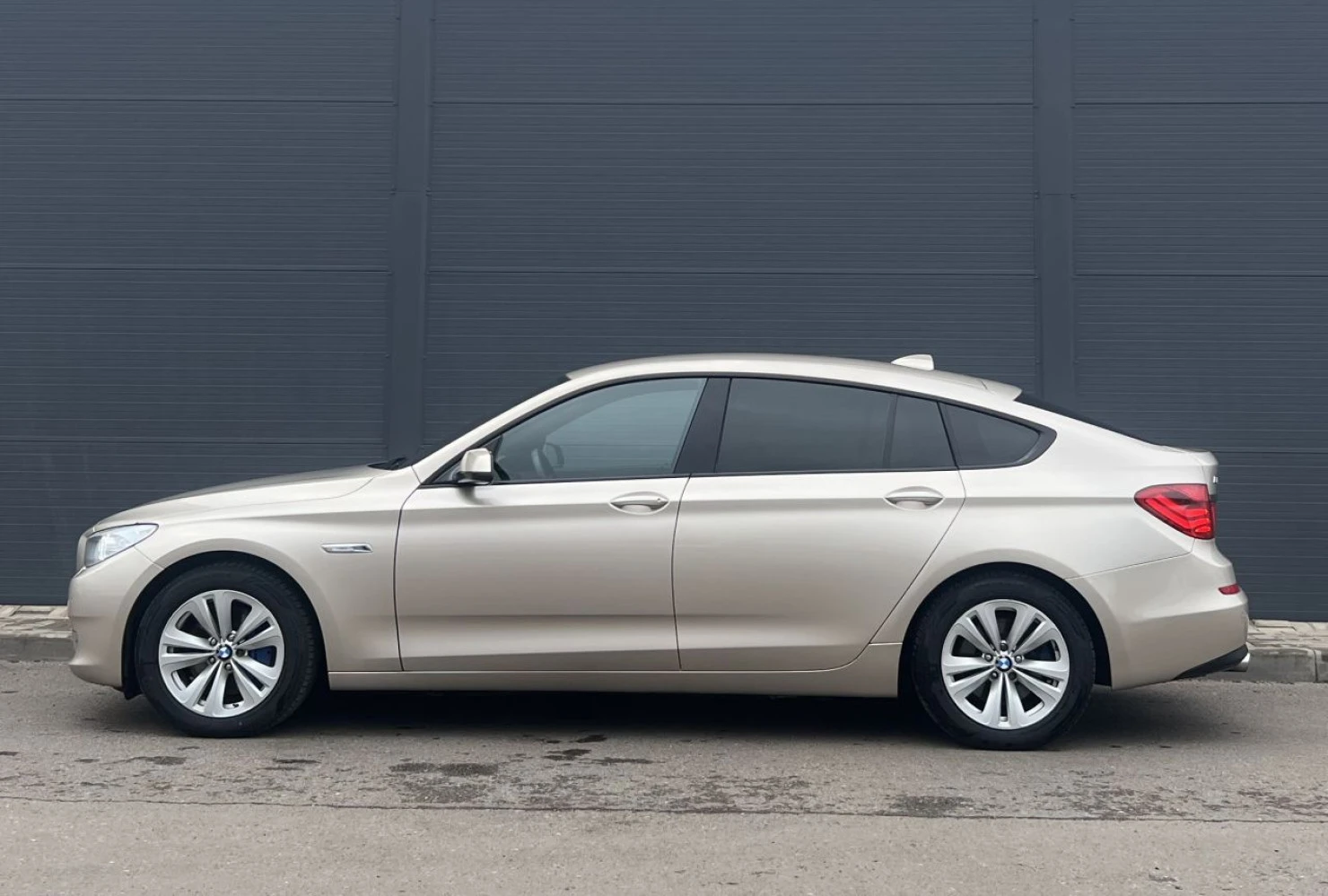 BMW 5 серии, 2011
