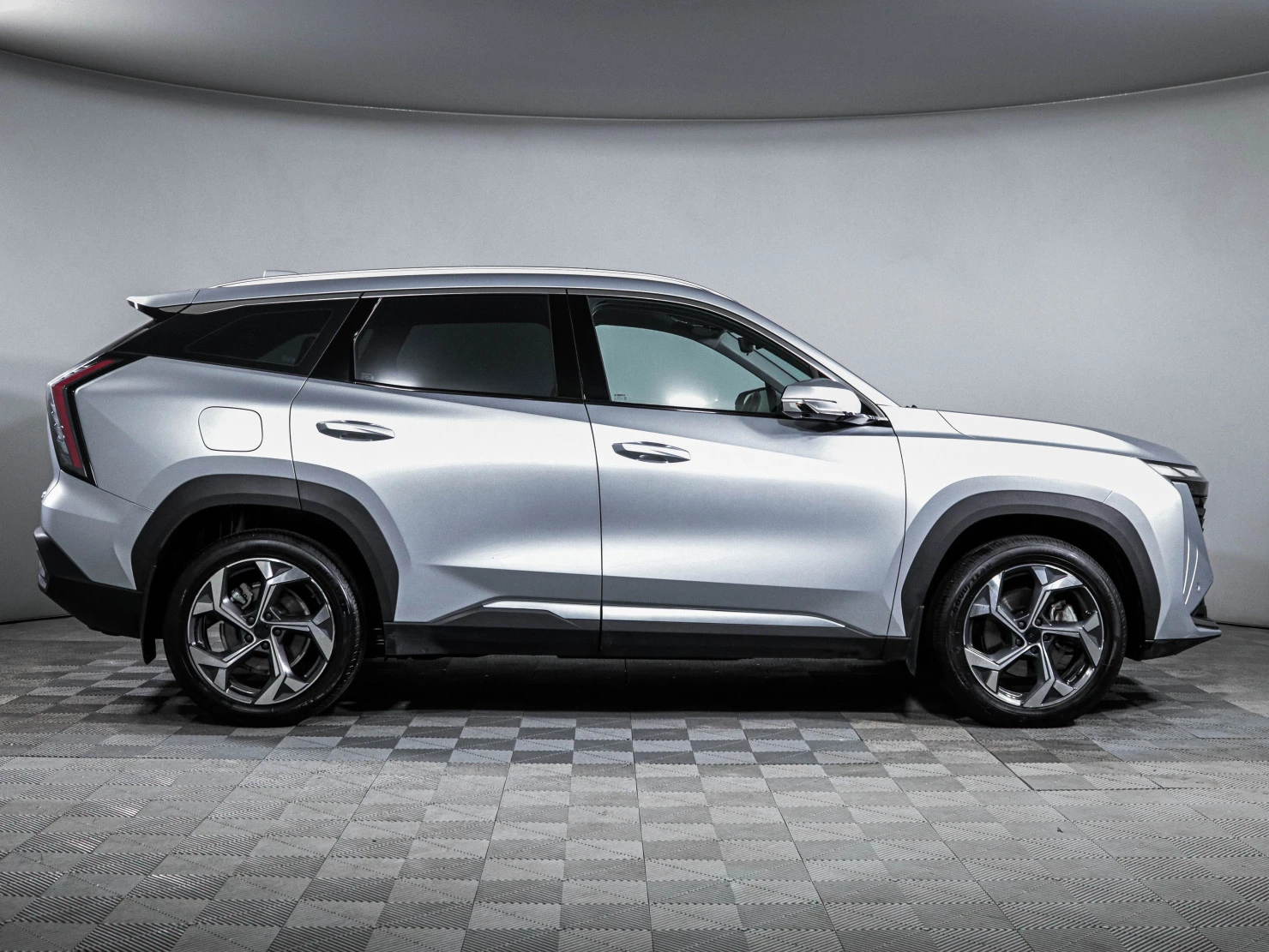 Geely Atlas, 2023