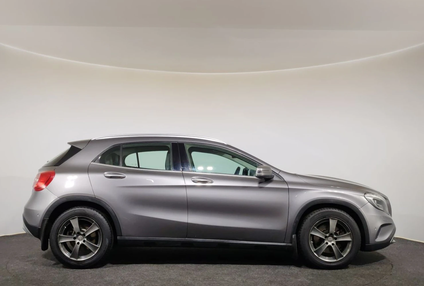 Mercedes-Benz GLA, 2016