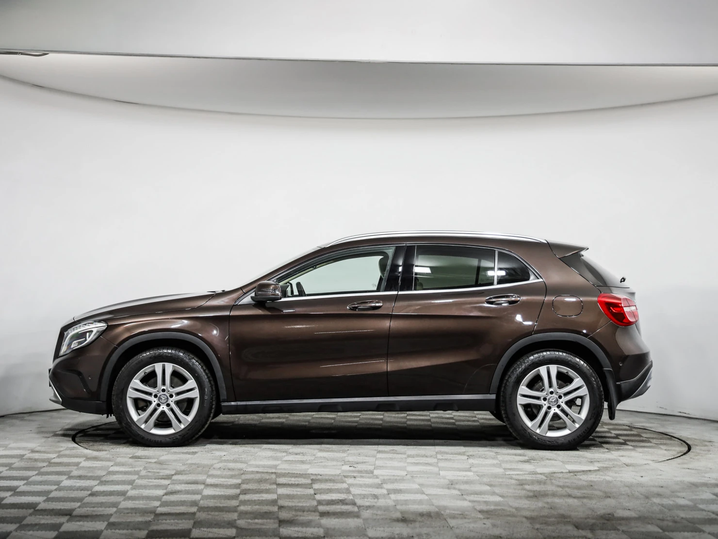 Mercedes-Benz GLA, 2014