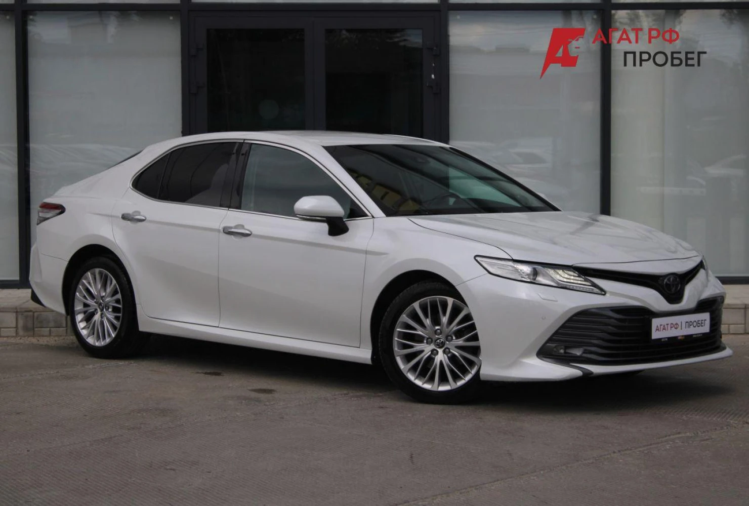 Toyota Camry, 2019