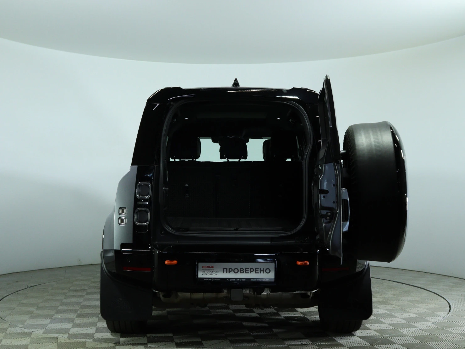 Land Rover Defender, 2023