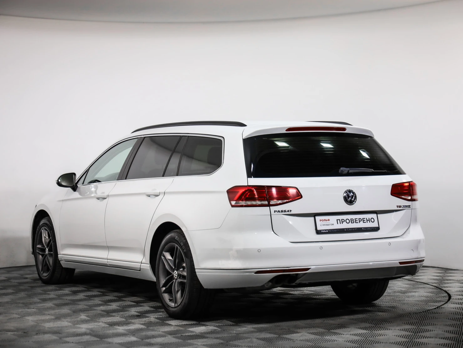 Volkswagen Passat, 2016