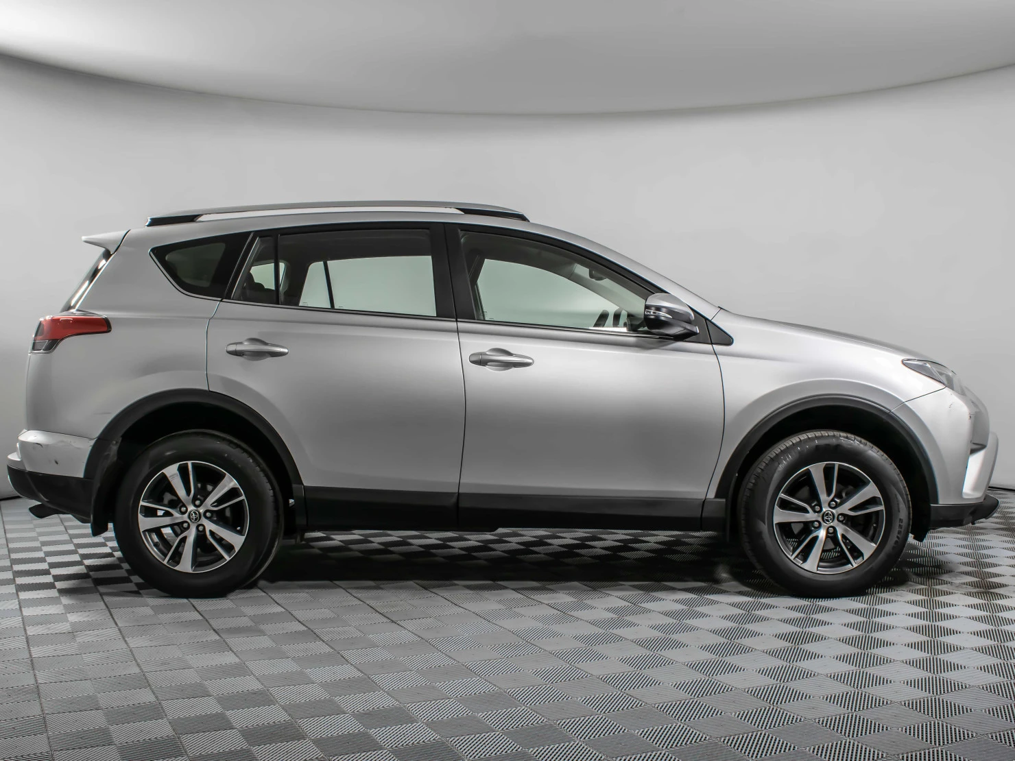 Toyota RAV4, 2017