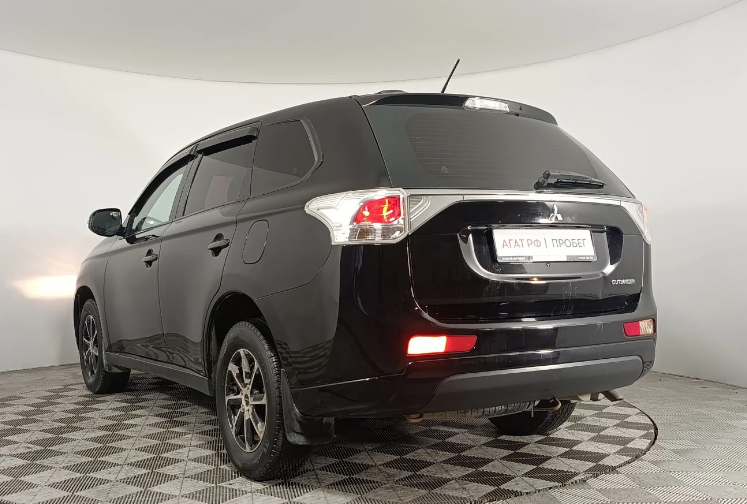 Mitsubishi OUTLANDER, 2012