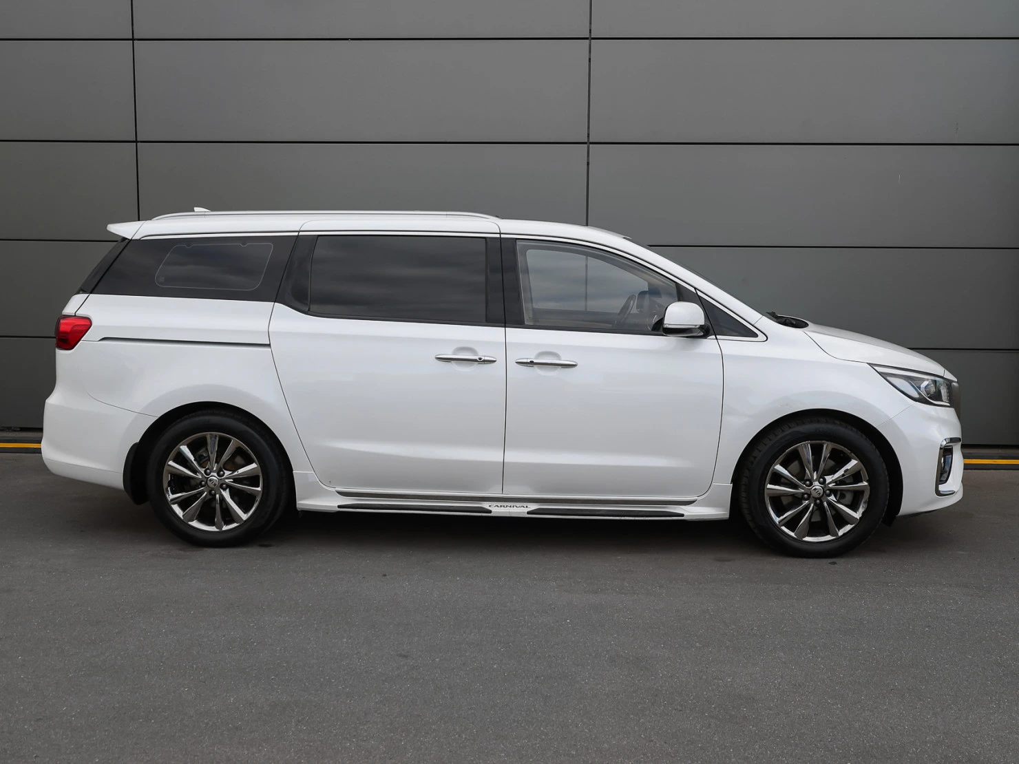 Kia Carnival, 2019