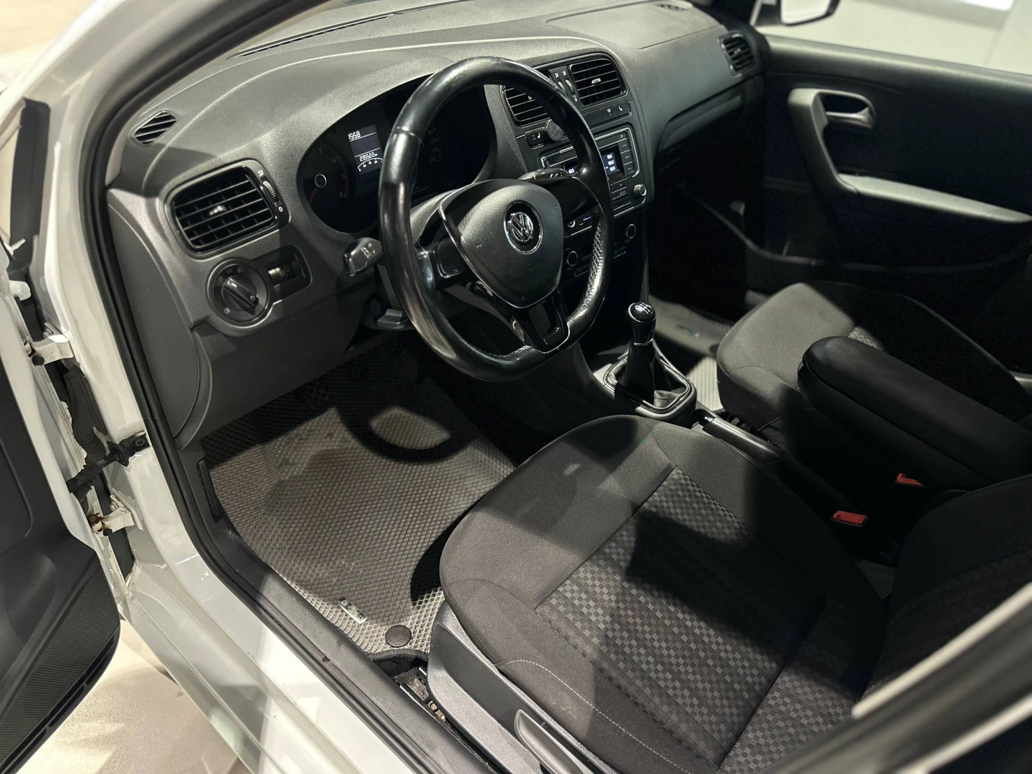 Volkswagen Polo, 2016