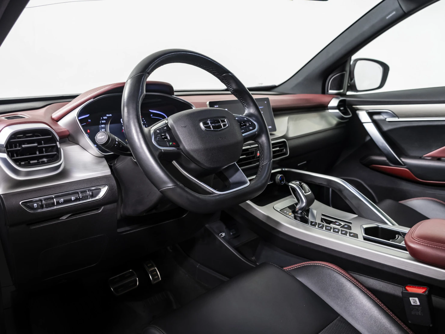Geely Coolray, 2021