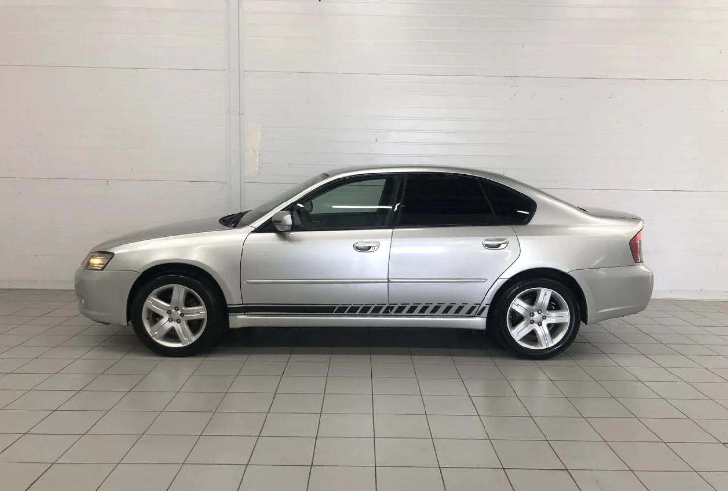 Subaru Legacy, 2004