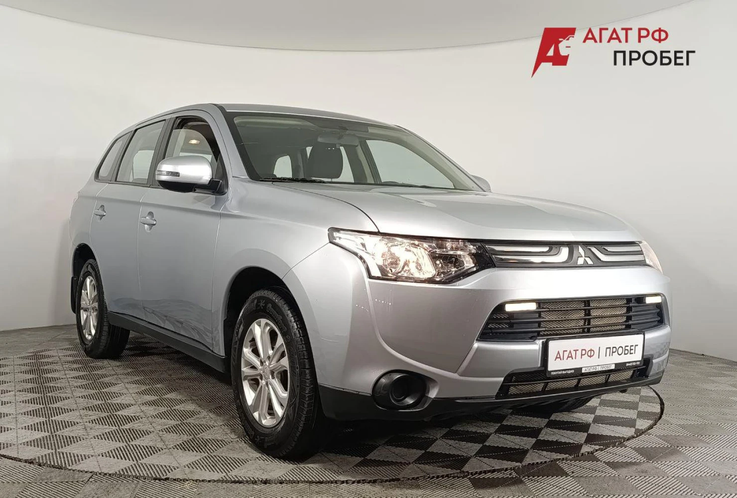 Mitsubishi OUTLANDER, 2012