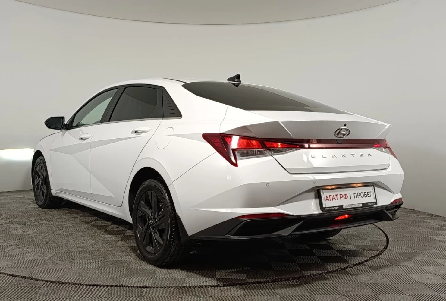Hyundai Elantra, 2021
