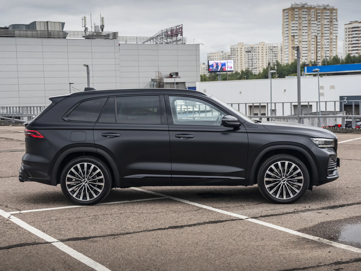 Geely Monjaro, 2025
