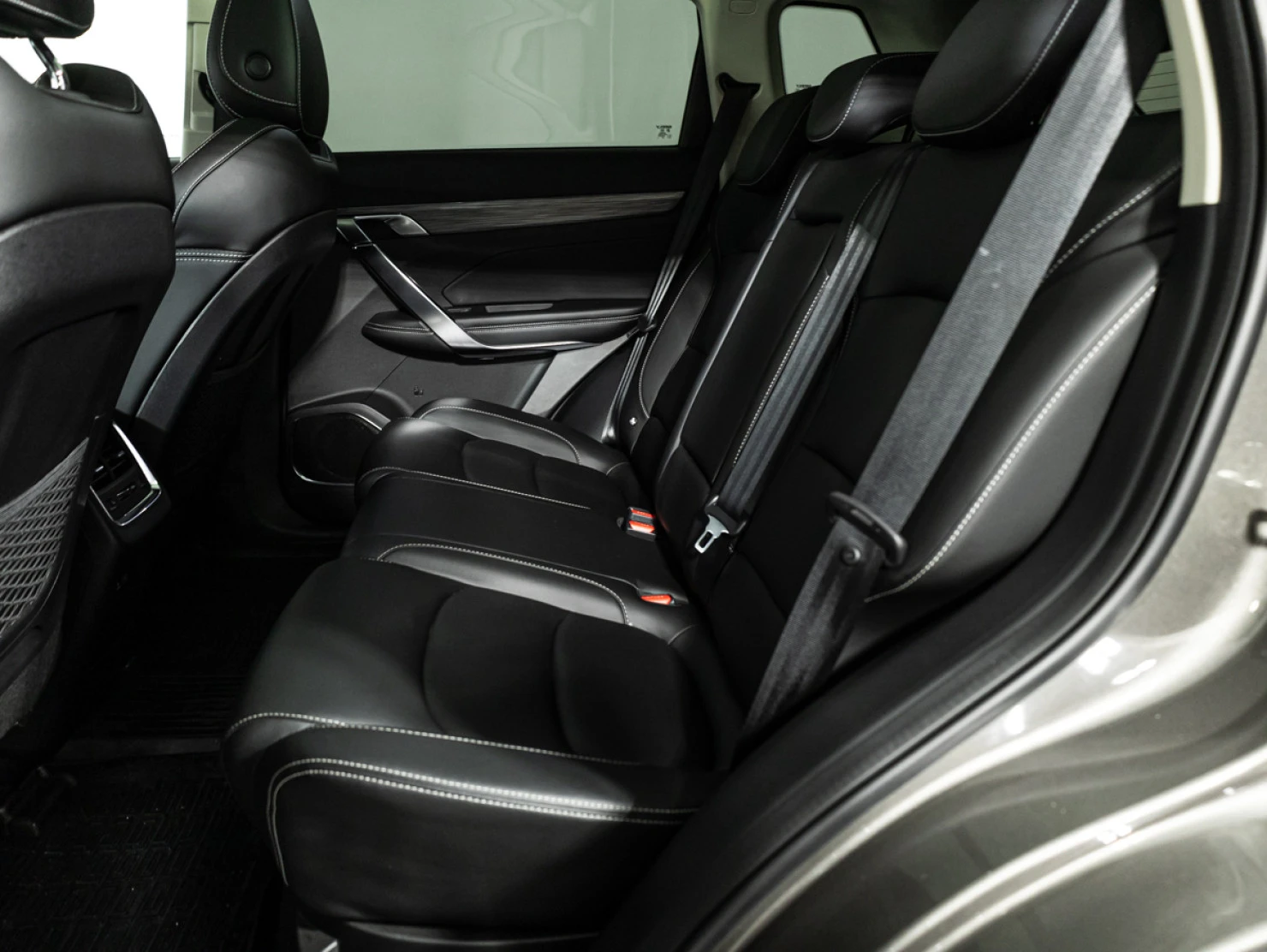 Geely Atlas Pro, 2023