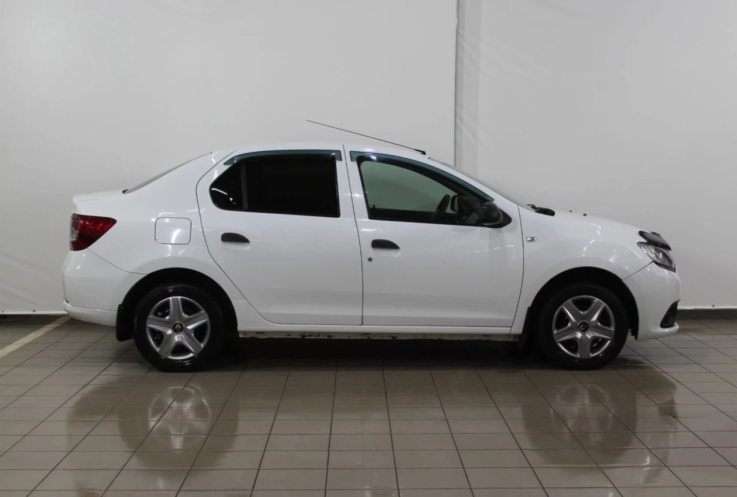 Renault Logan, 2014