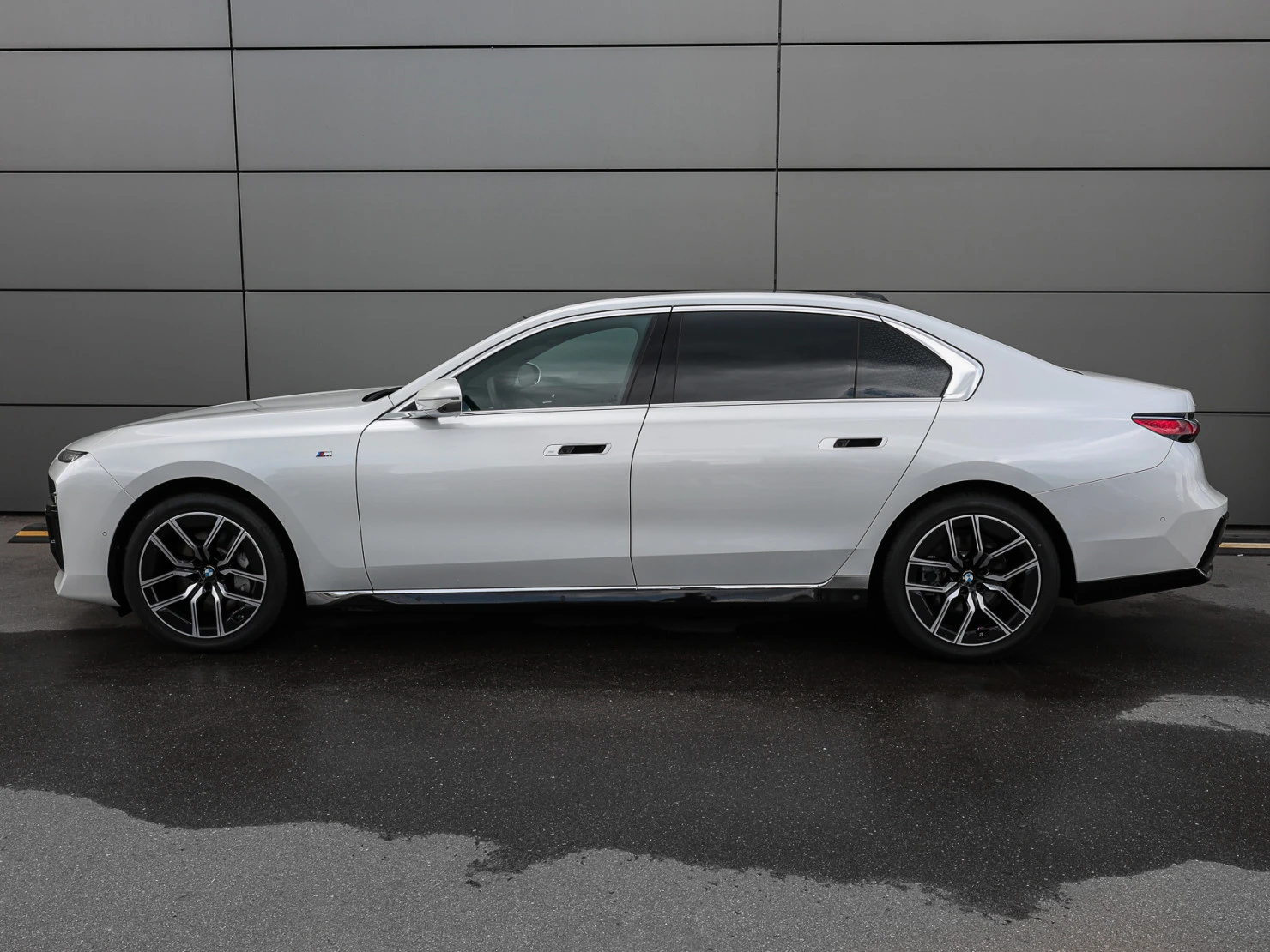 BMW 7 серии, 2025