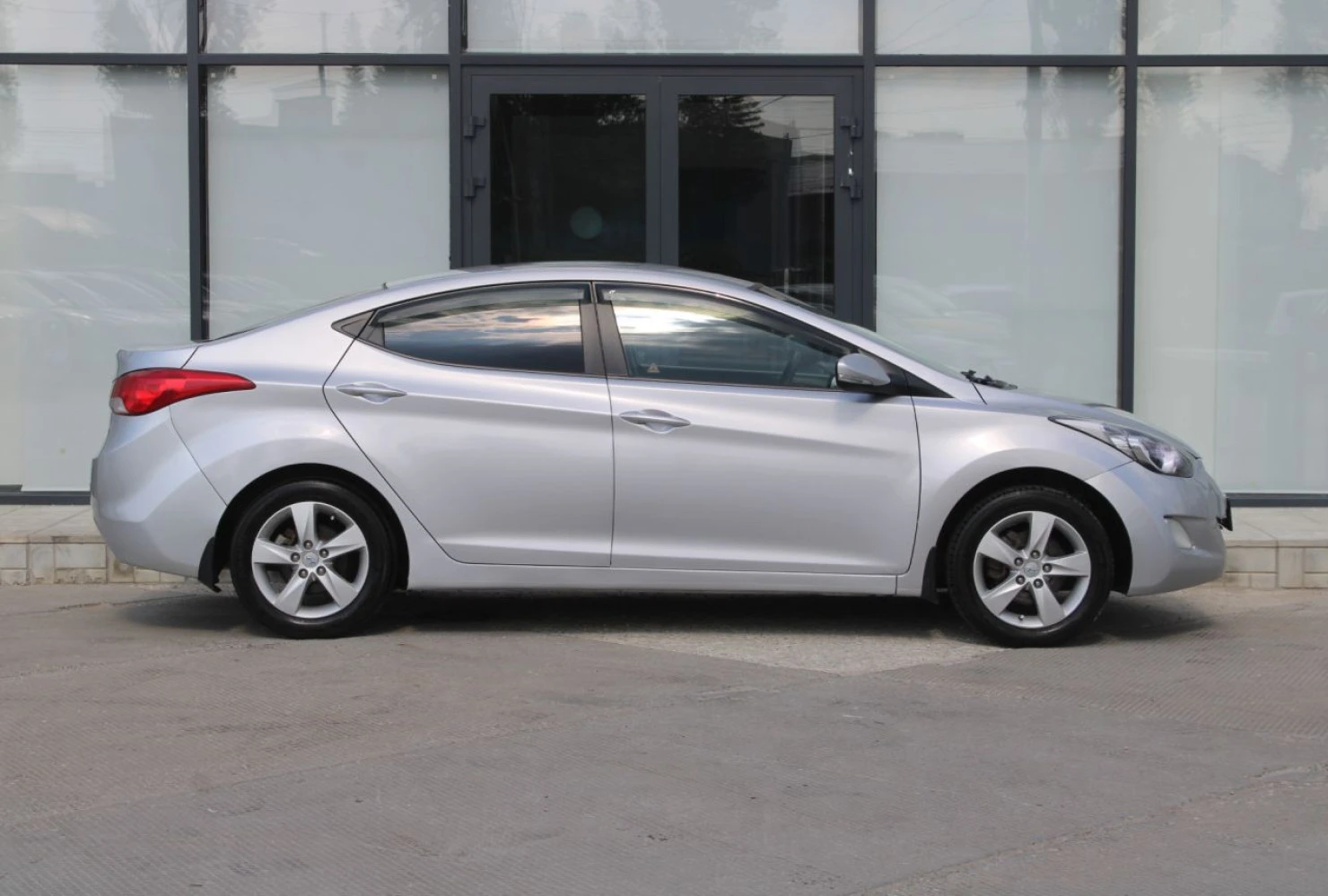 Hyundai Elantra, 2012