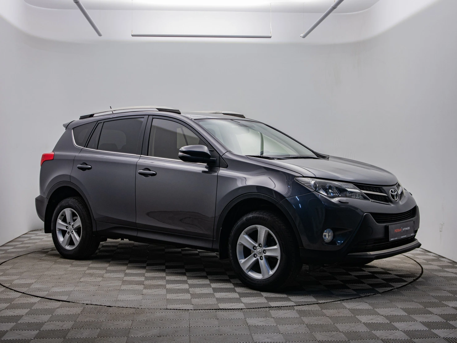 Toyota RAV4, 2013