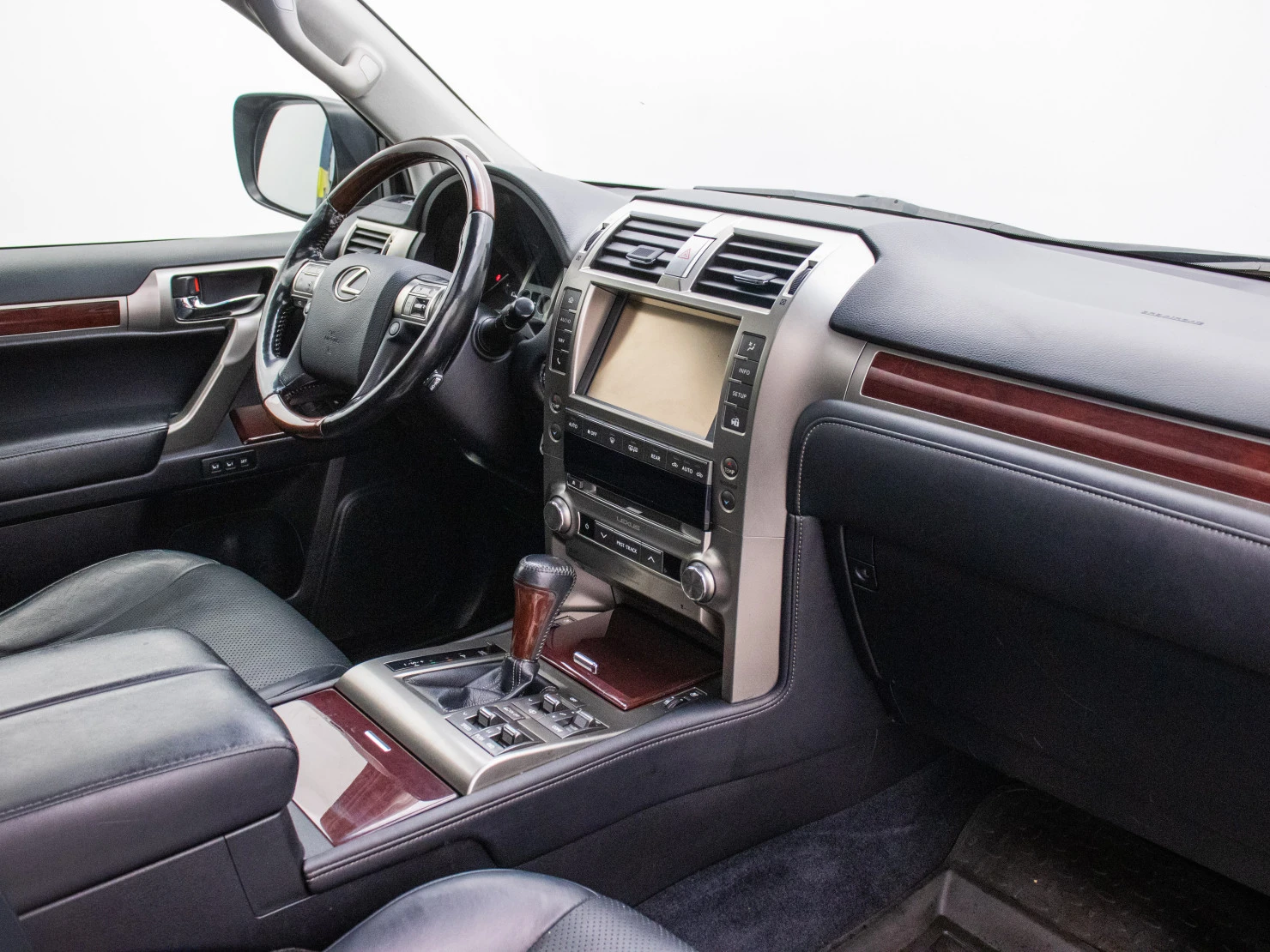 Lexus GX, 2015