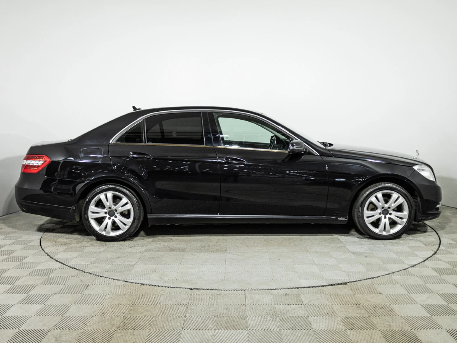 Mercedes-Benz E-Класс, 2012