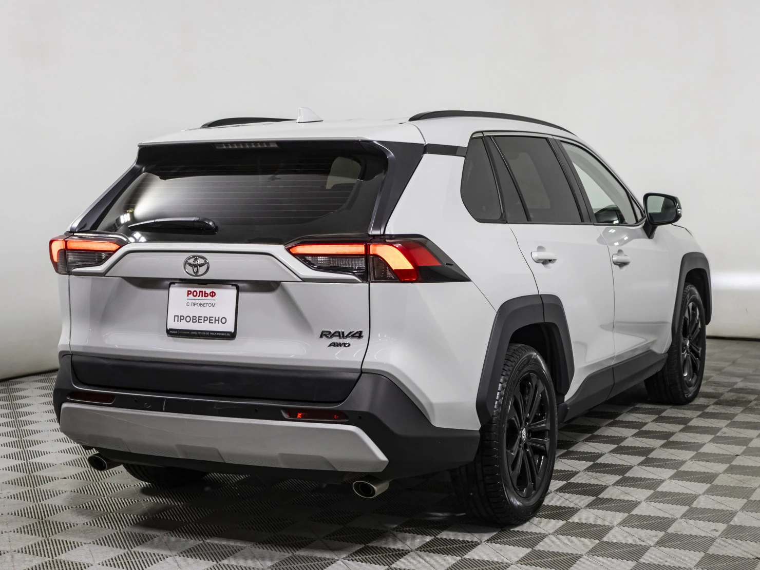 Toyota RAV4, 2024