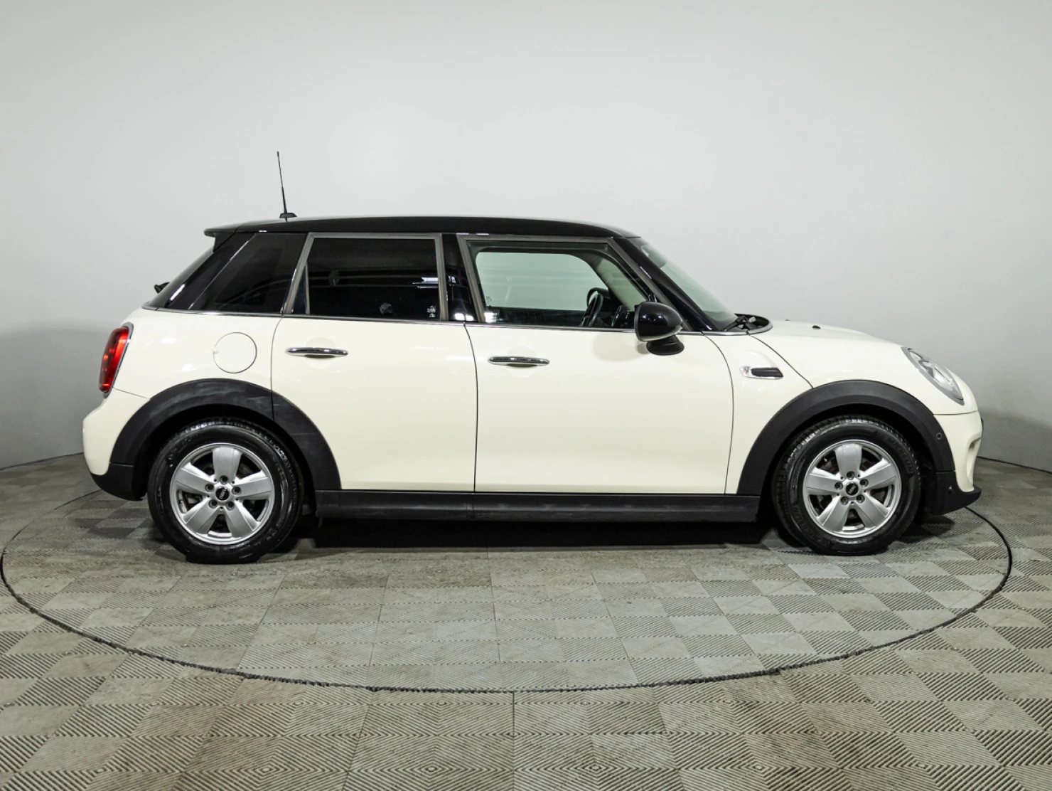 MINI Hatch, 2016