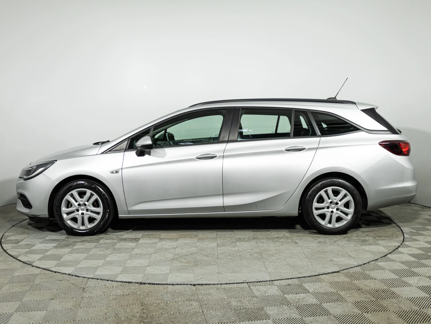 Opel Astra, 2020