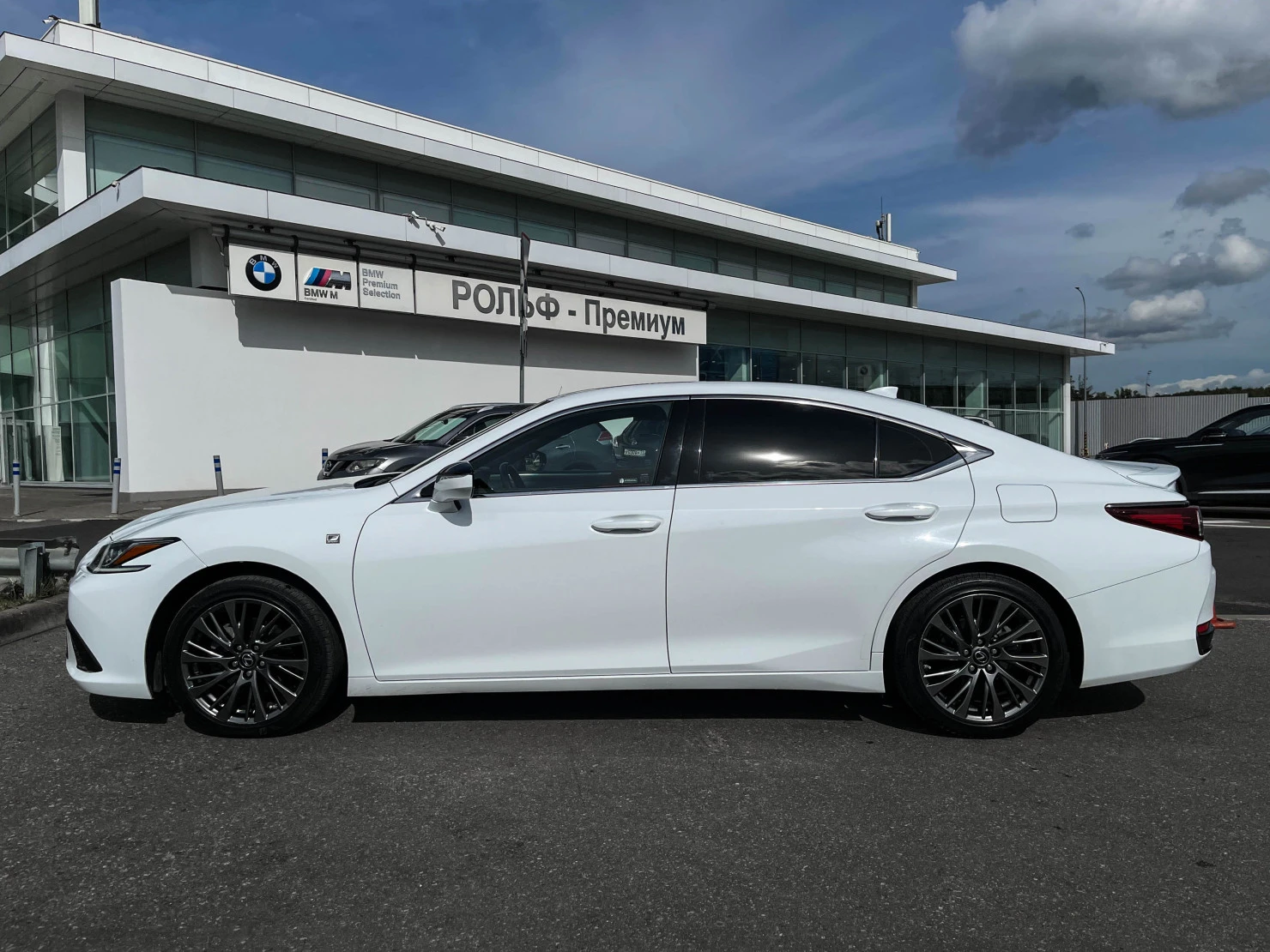 Lexus ES, 2020
