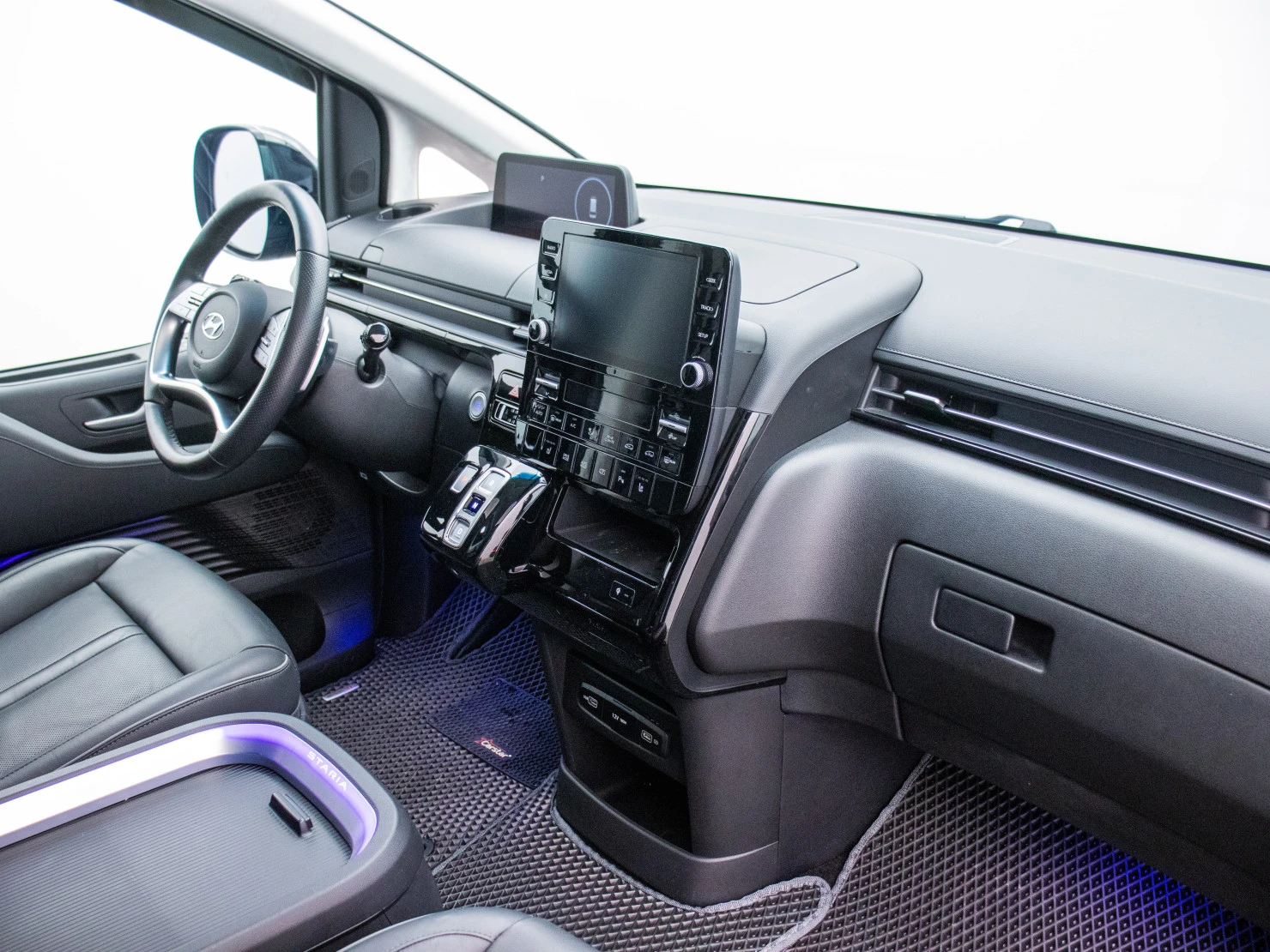 Hyundai Staria, 2023
