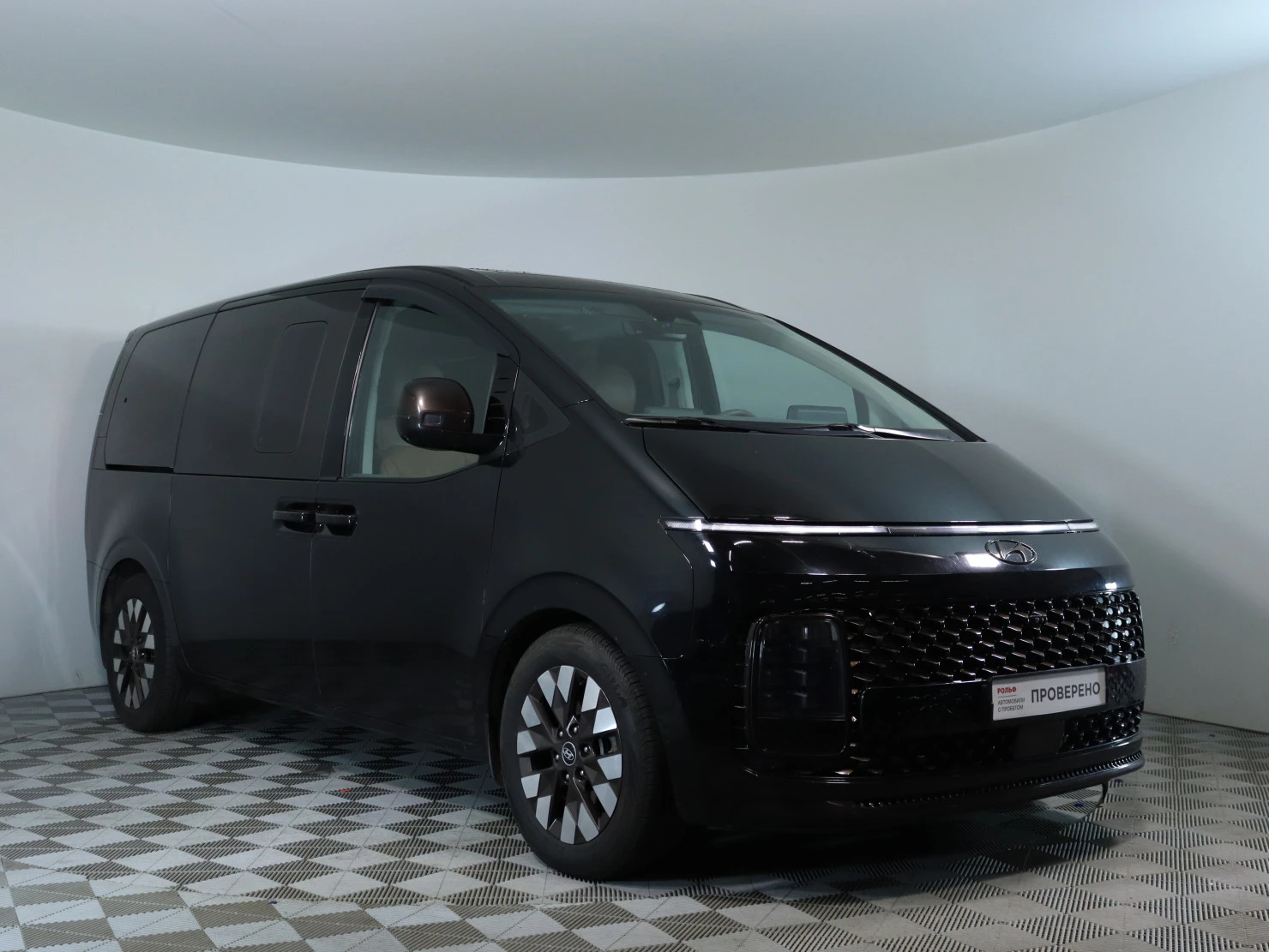 Hyundai Staria, 2021