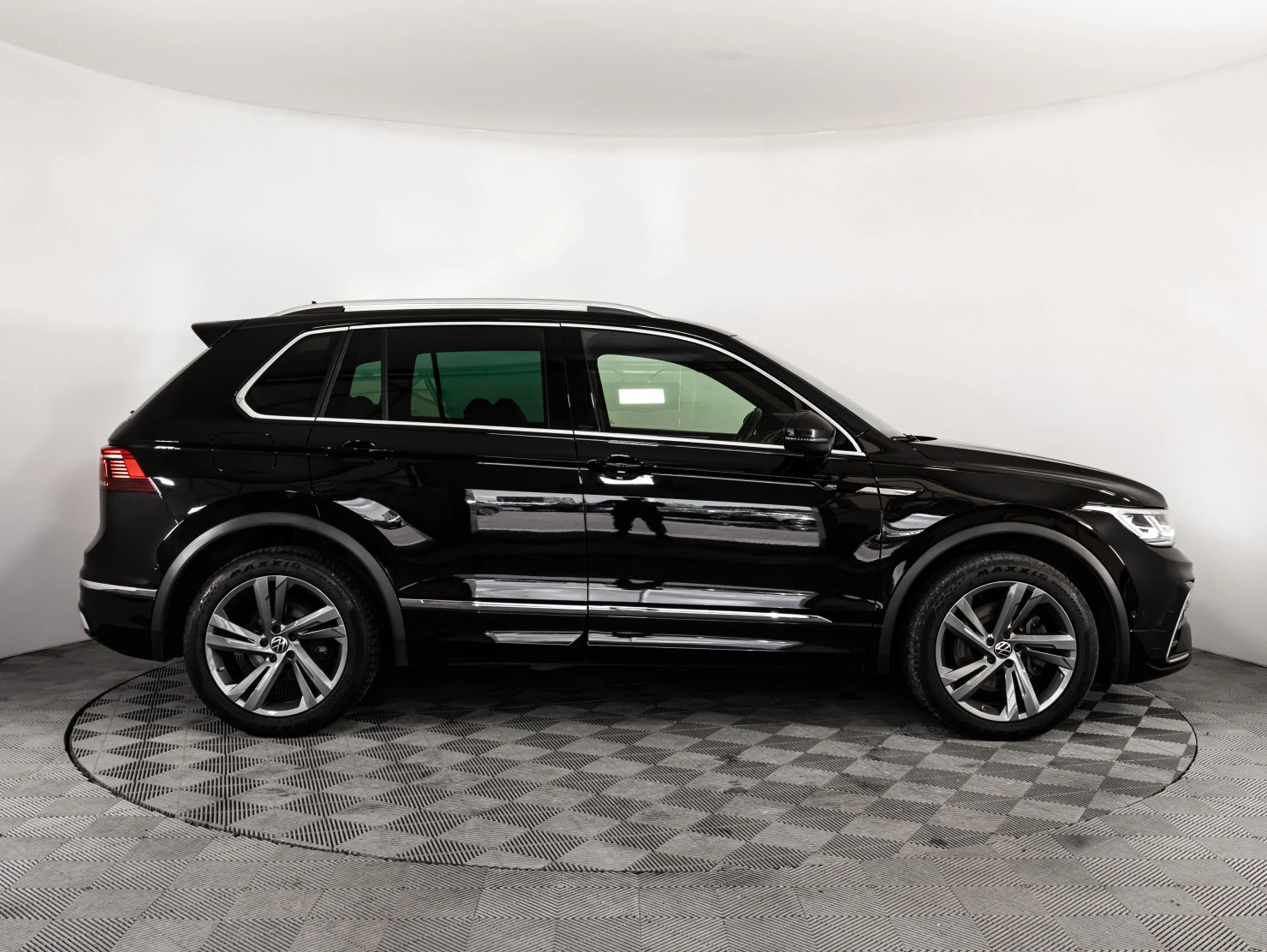 Volkswagen Tiguan, 2021