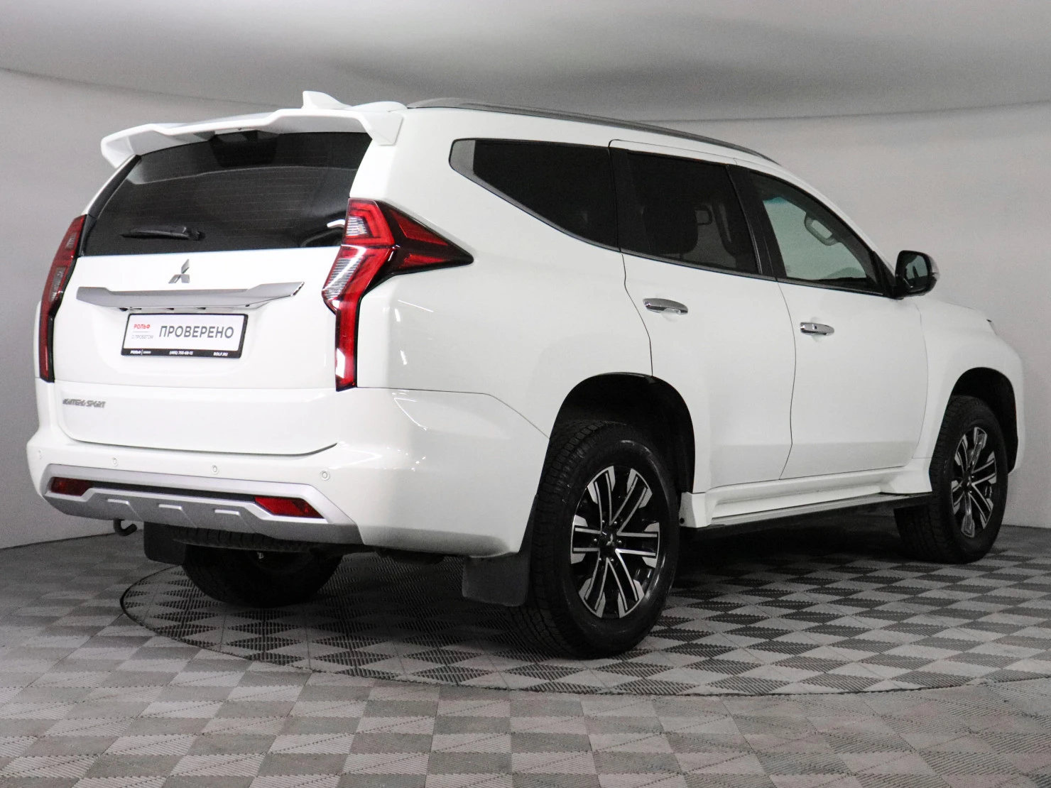 Mitsubishi Montero Sport, 2022